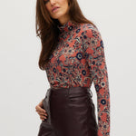 Navy Fitted turtleneck in vintage floral side