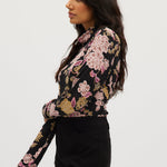 Blush Gold Fitted turtleneck in vintage floral side