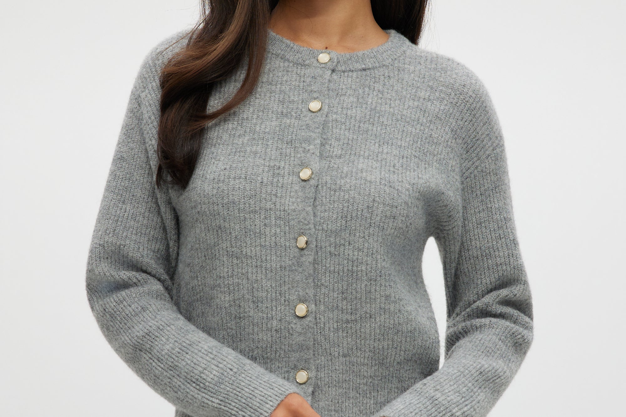 Grey shaker stitch cardigan with crew neck and button-front