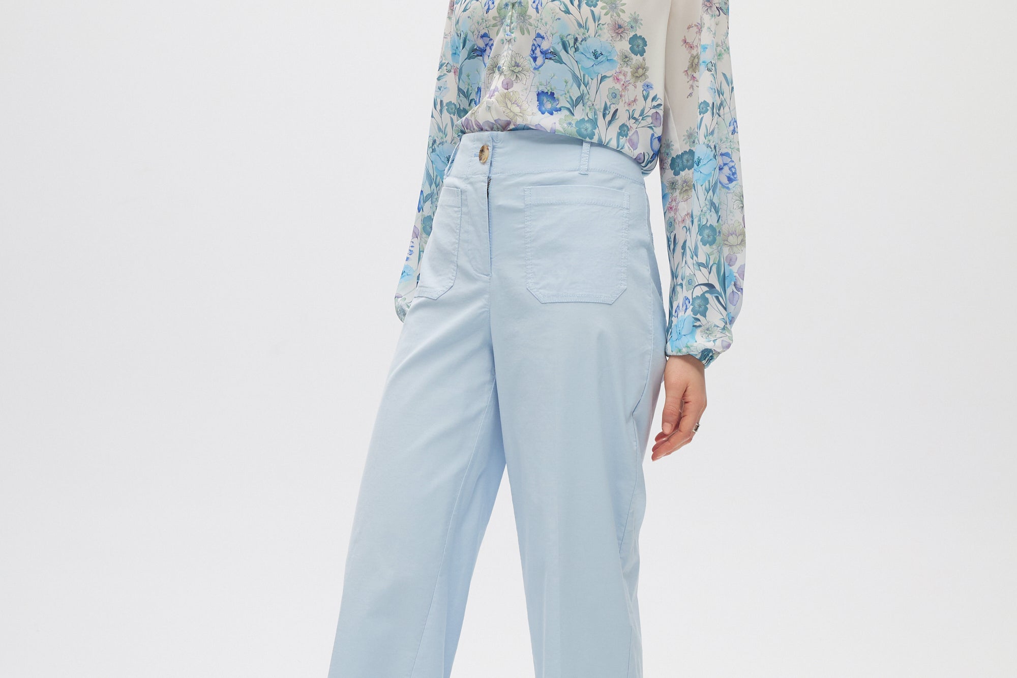 Sky Essential High-Rise Pants side