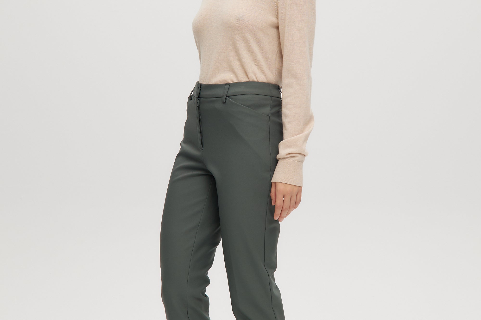 cigarette leg pants Crepe Side Zip Pant to sweaters and tees ALFONSO - HIGH WAISTED CIGARETTE