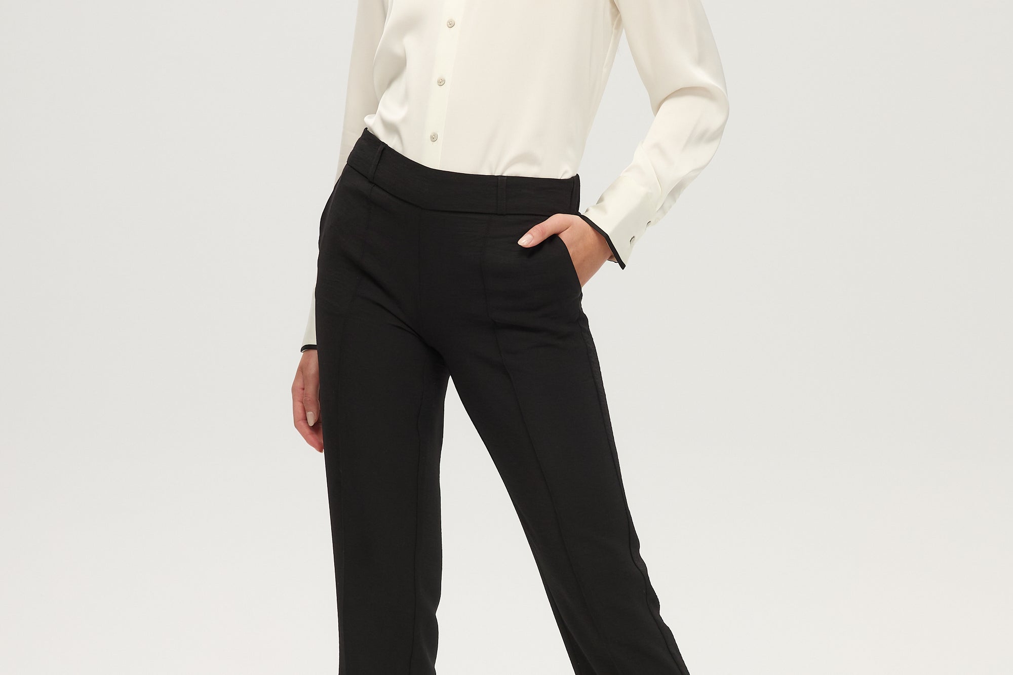 BLACK TAILORED PEG-LEG PULL-ON PANTS Hilary Radley BLACK TAILORED PEG-LEG PULL-ON PANTS Hilary Radley