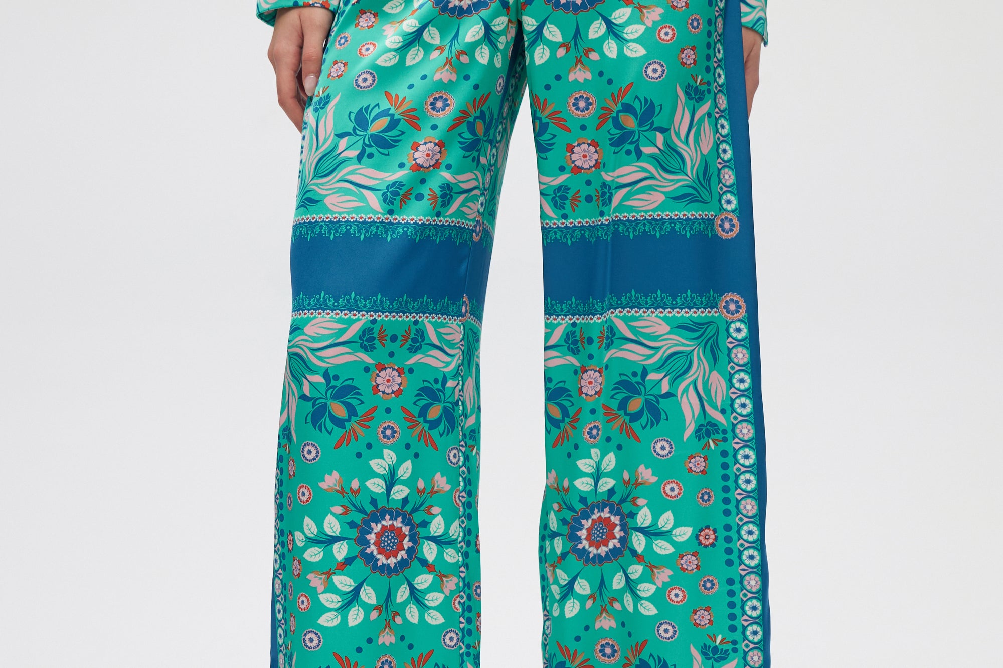 Teal Relaxed Floral Printed Bottoms close up